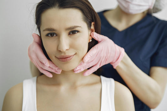 What is the Difference Between Microneedling and RF Microneedling?